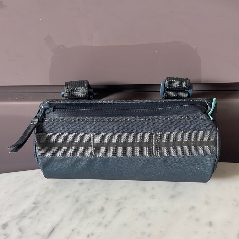 Ornot gray/black bike handlebar bag